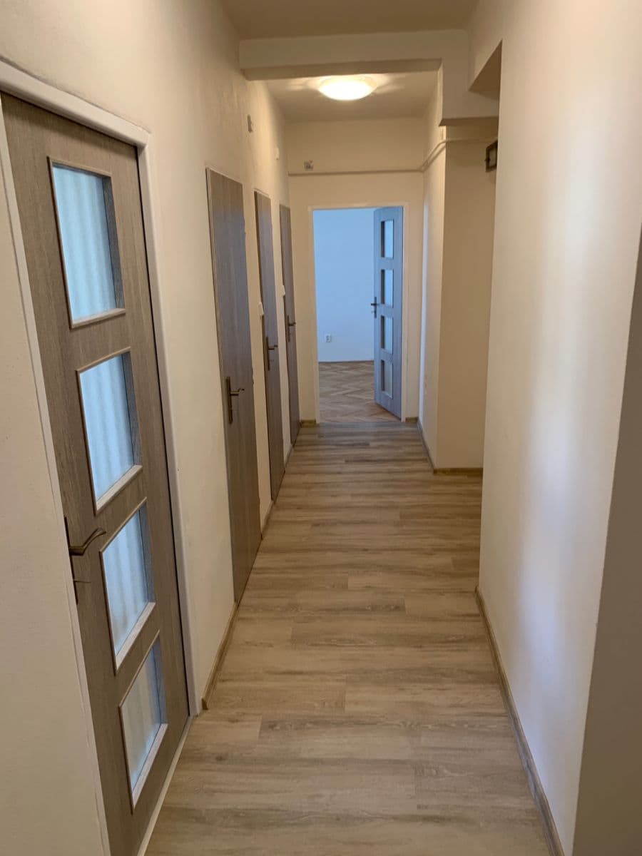 Predaj bytu 3-izbový 73 m², Jesenická, Vrbno pod Pradědem, Moravskoslezský kraj Predaj bytu 3-izbový 73 m², Jesenická, Vrbno pod Pradědem, Moravskoslezský kraj
