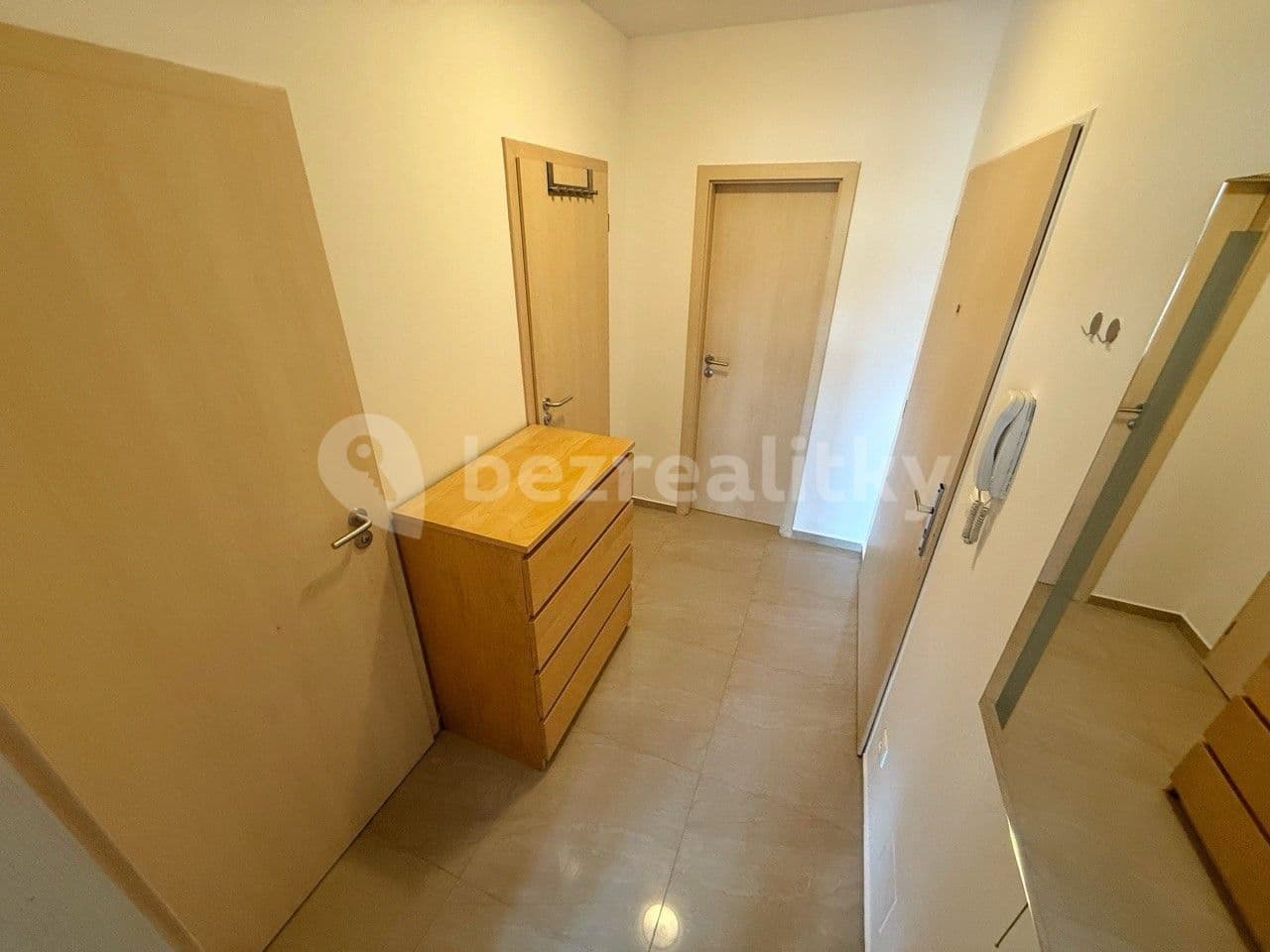 Prenájom bytu 1-izbový 34 m², U Hostavického potoka, Praha, Praha Prenájom bytu 1-izbový 34 m², U Hostavického potoka, Praha, Praha