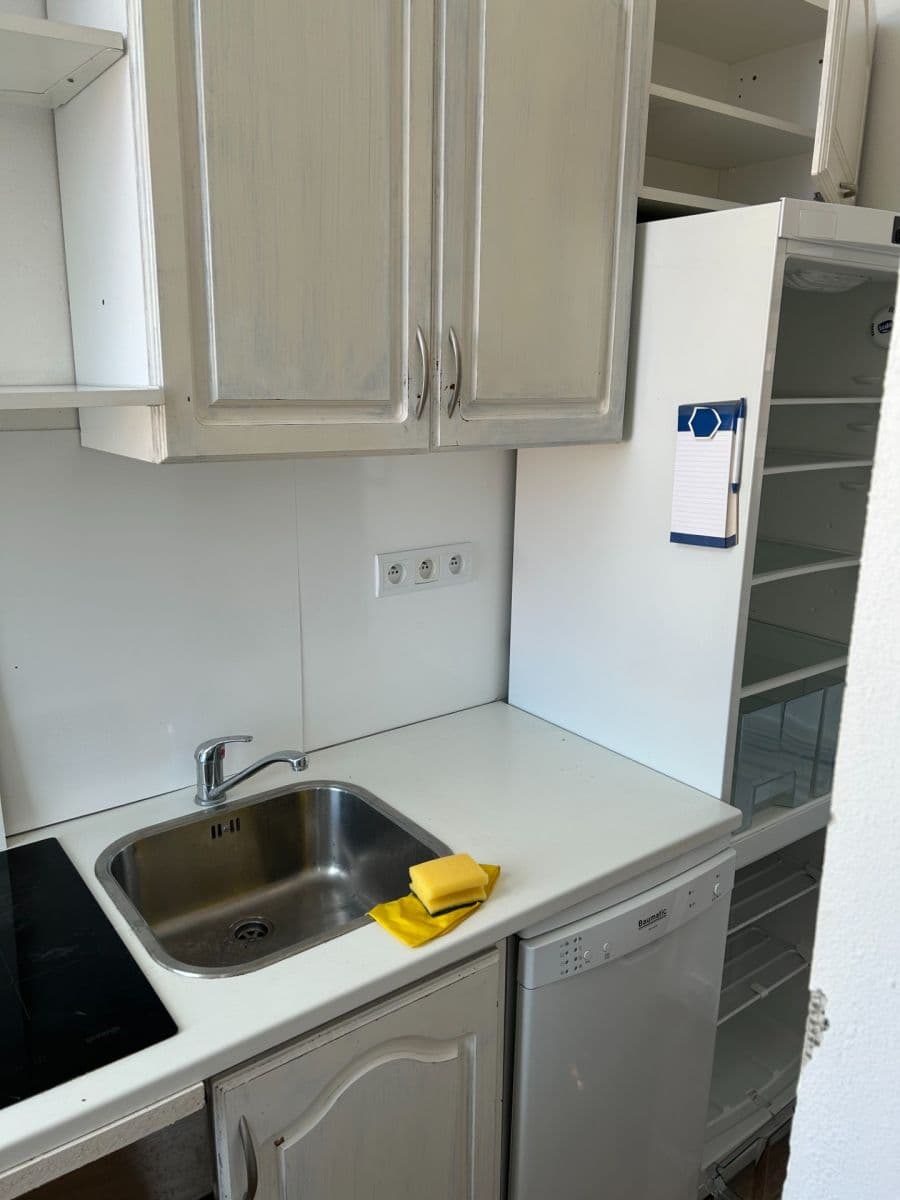 Prenájom bytu 2-izbový 60 m², Římská, Praha, Praha Prenájom bytu 2-izbový 60 m², Římská, Praha, Praha