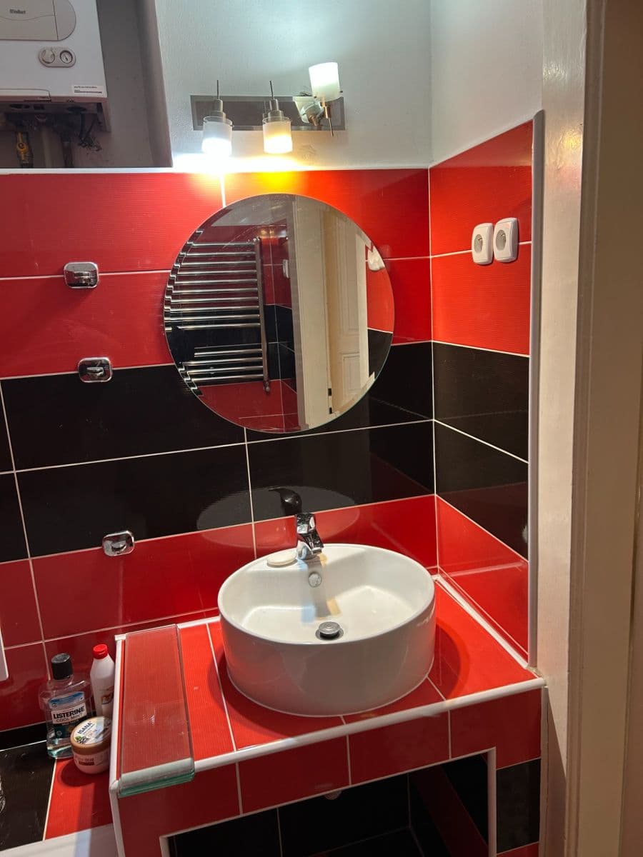 Prenájom bytu 2-izbový 60 m², Římská, Praha, Praha Prenájom bytu 2-izbový 60 m², Římská, Praha, Praha