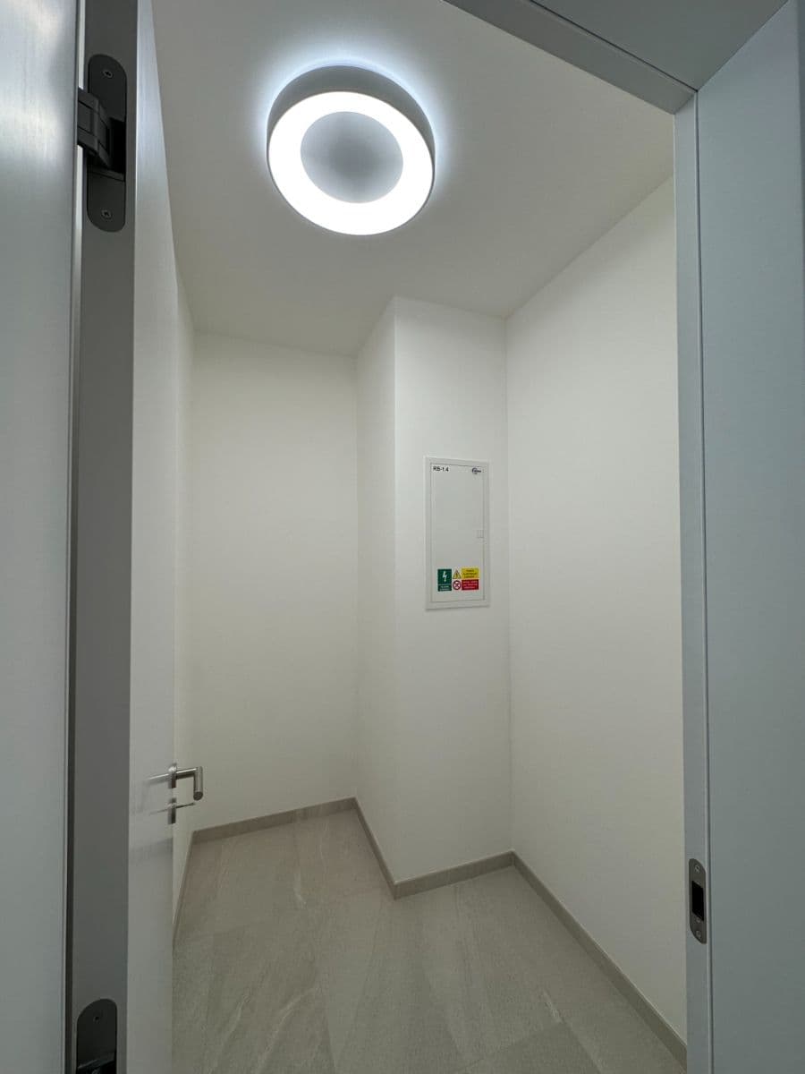 Prenájom bytu 2-izbový 64 m², Závišova, Praha, Praha Prenájom bytu 2-izbový 64 m², Závišova, Praha, Praha