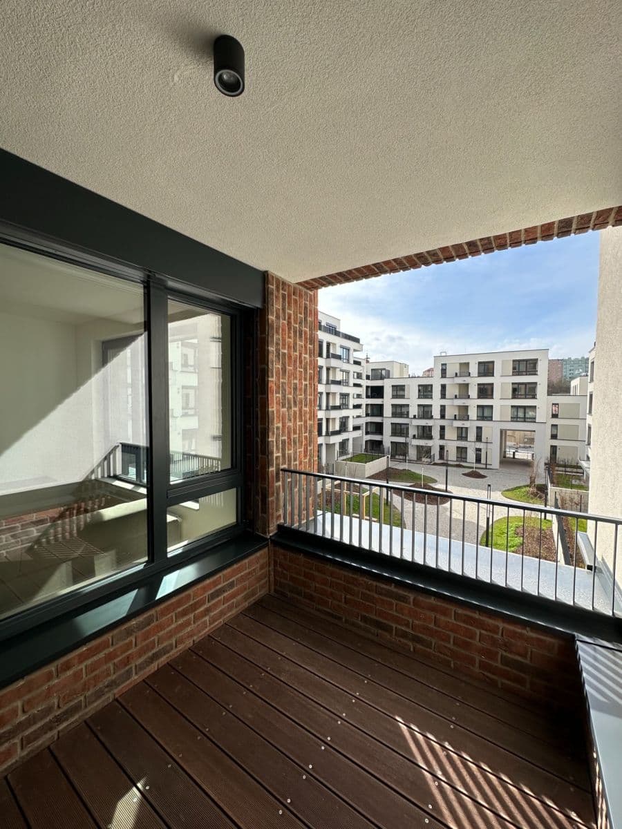 Prenájom bytu 2-izbový 64 m², Závišova, Praha, Praha Prenájom bytu 2-izbový 64 m², Závišova, Praha, Praha