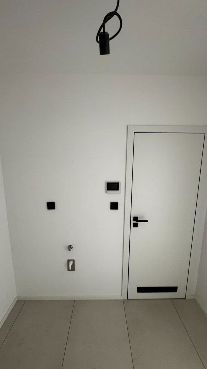 Prenájom bytu 1-izbový 32 m², Krymská, Praha, Praha Prenájom bytu 1-izbový 32 m², Krymská, Praha, Praha