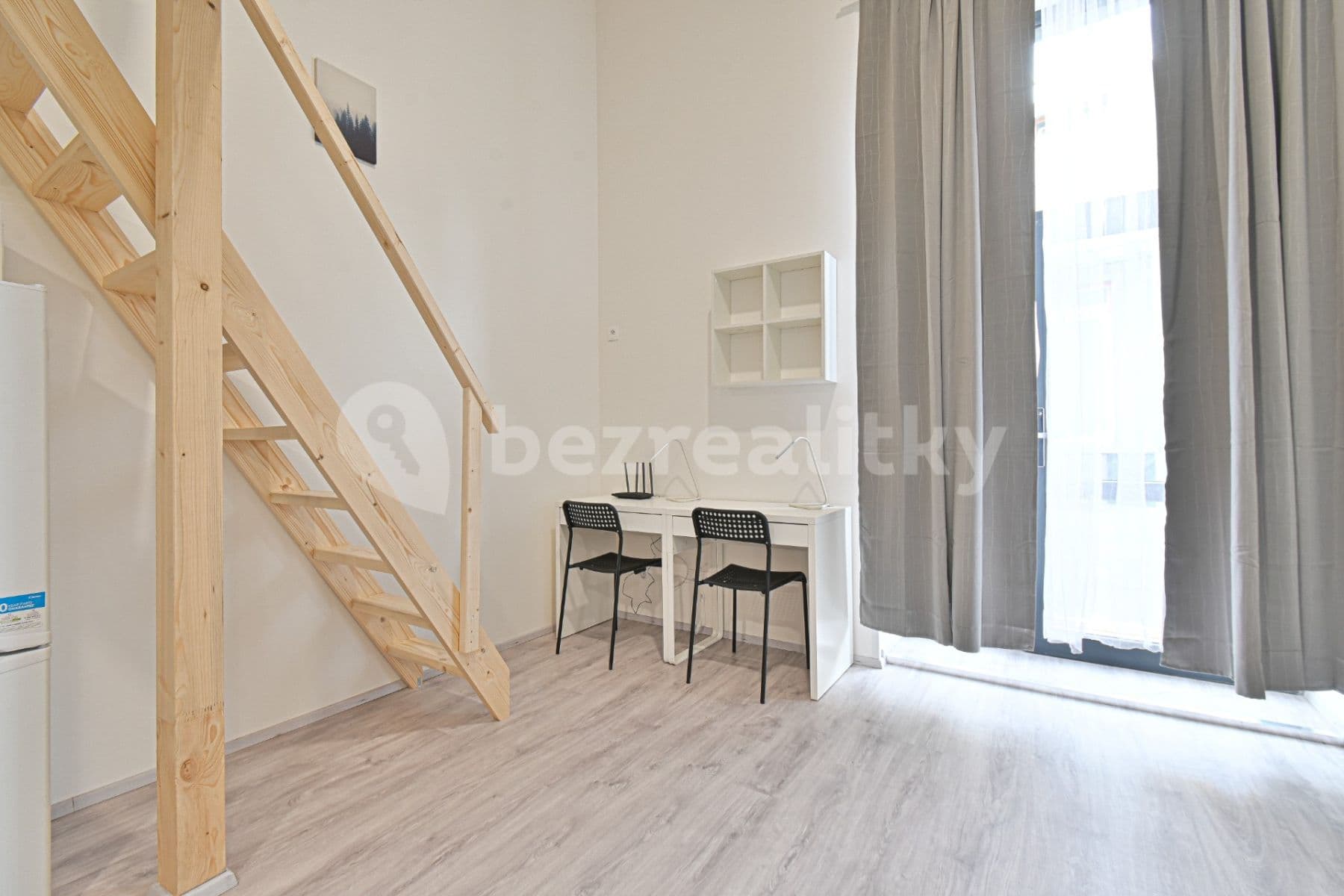 Prenájom bytu 1-izbový 27 m², Hybešova, Brno, Jihomoravský kraj Prenájom bytu 1-izbový 27 m², Hybešova, Brno, Jihomoravský kraj
