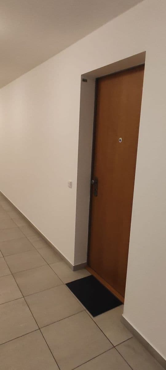 Prenájom bytu 2-izbový 50 m², Na Prosecké vyhlídce, Praha, Praha Prenájom bytu 2-izbový 50 m², Na Prosecké vyhlídce, Praha, Praha