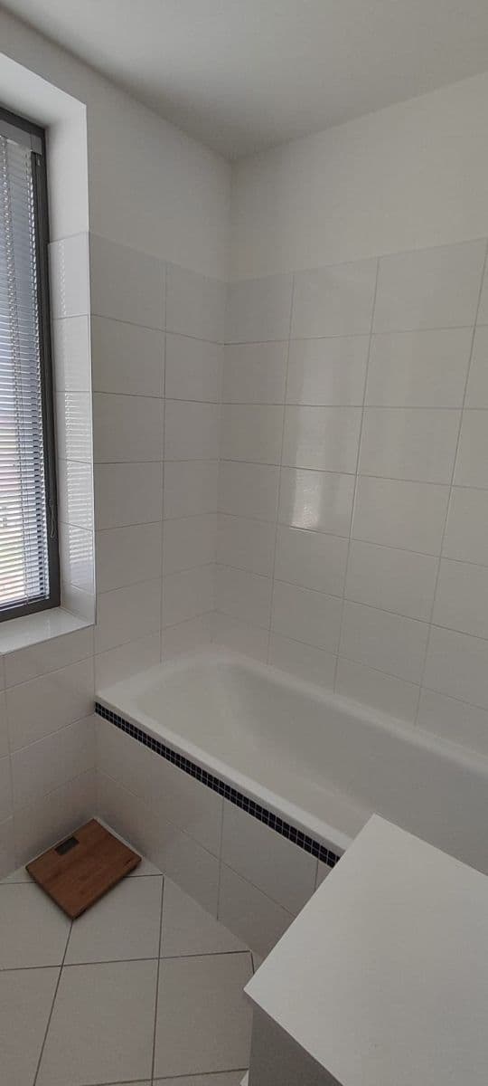 Prenájom bytu 2-izbový 50 m², Na Prosecké vyhlídce, Praha, Praha Prenájom bytu 2-izbový 50 m², Na Prosecké vyhlídce, Praha, Praha