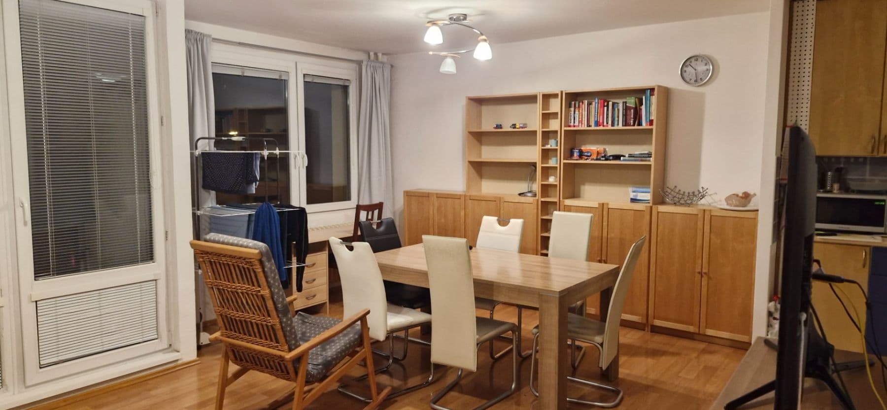 Prenájom bytu 4-izbový 92 m², Chabařovická, Praha, Praha Prenájom bytu 4-izbový 92 m², Chabařovická, Praha, Praha