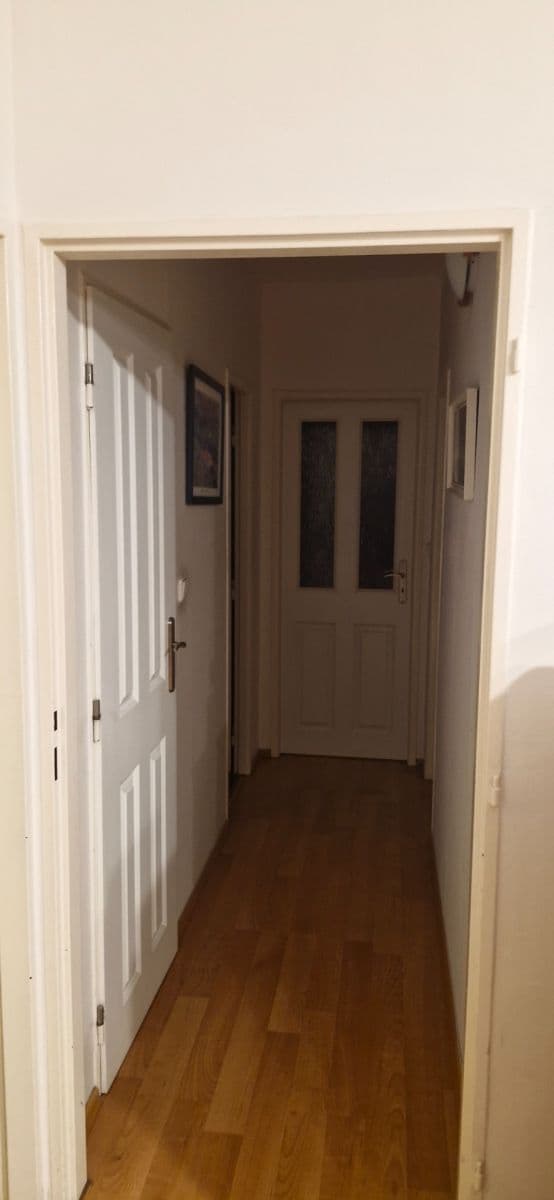 Prenájom bytu 4-izbový 92 m², Chabařovická, Praha, Praha Prenájom bytu 4-izbový 92 m², Chabařovická, Praha, Praha