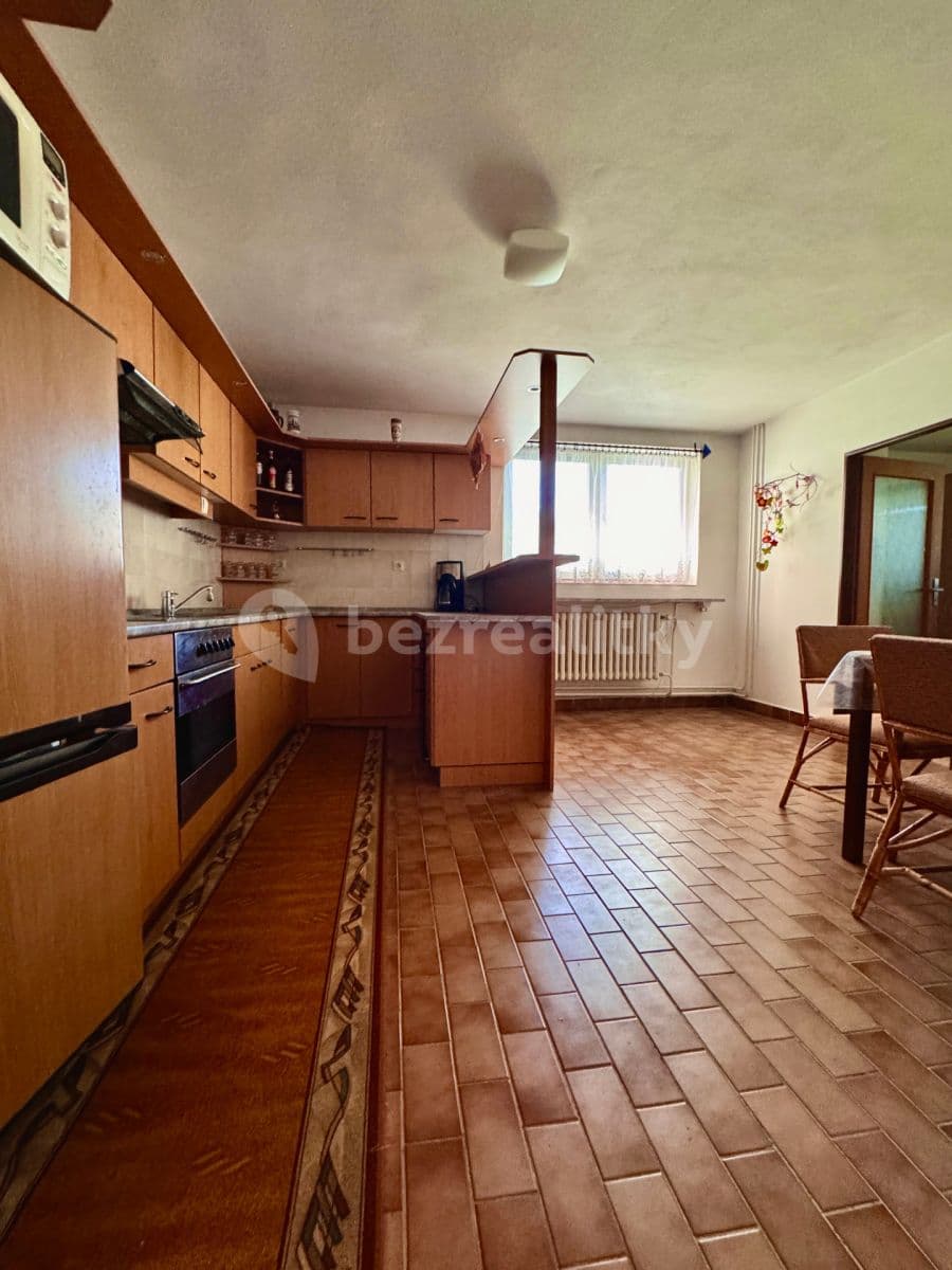 Predaj domu 202 m², pozemek 1.085 m², K Vodojemu, Klatovy, Plzeňský kraj Predaj domu 202 m², pozemek 1.085 m², K Vodojemu, Klatovy, Plzeňský kraj