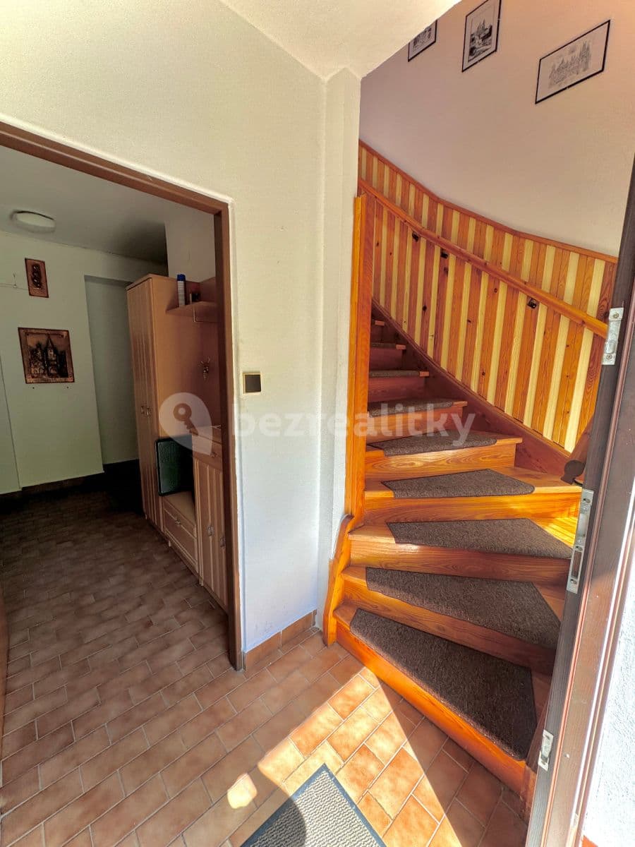 Predaj domu 202 m², pozemek 1.085 m², K Vodojemu, Klatovy, Plzeňský kraj Predaj domu 202 m², pozemek 1.085 m², K Vodojemu, Klatovy, Plzeňský kraj