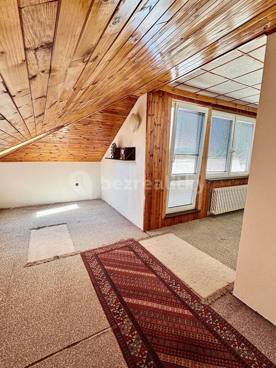 Predaj domu 202 m², pozemek 1.085 m², K Vodojemu, Klatovy, Plzeňský kraj Predaj domu 202 m², pozemek 1.085 m², K Vodojemu, Klatovy, Plzeňský kraj