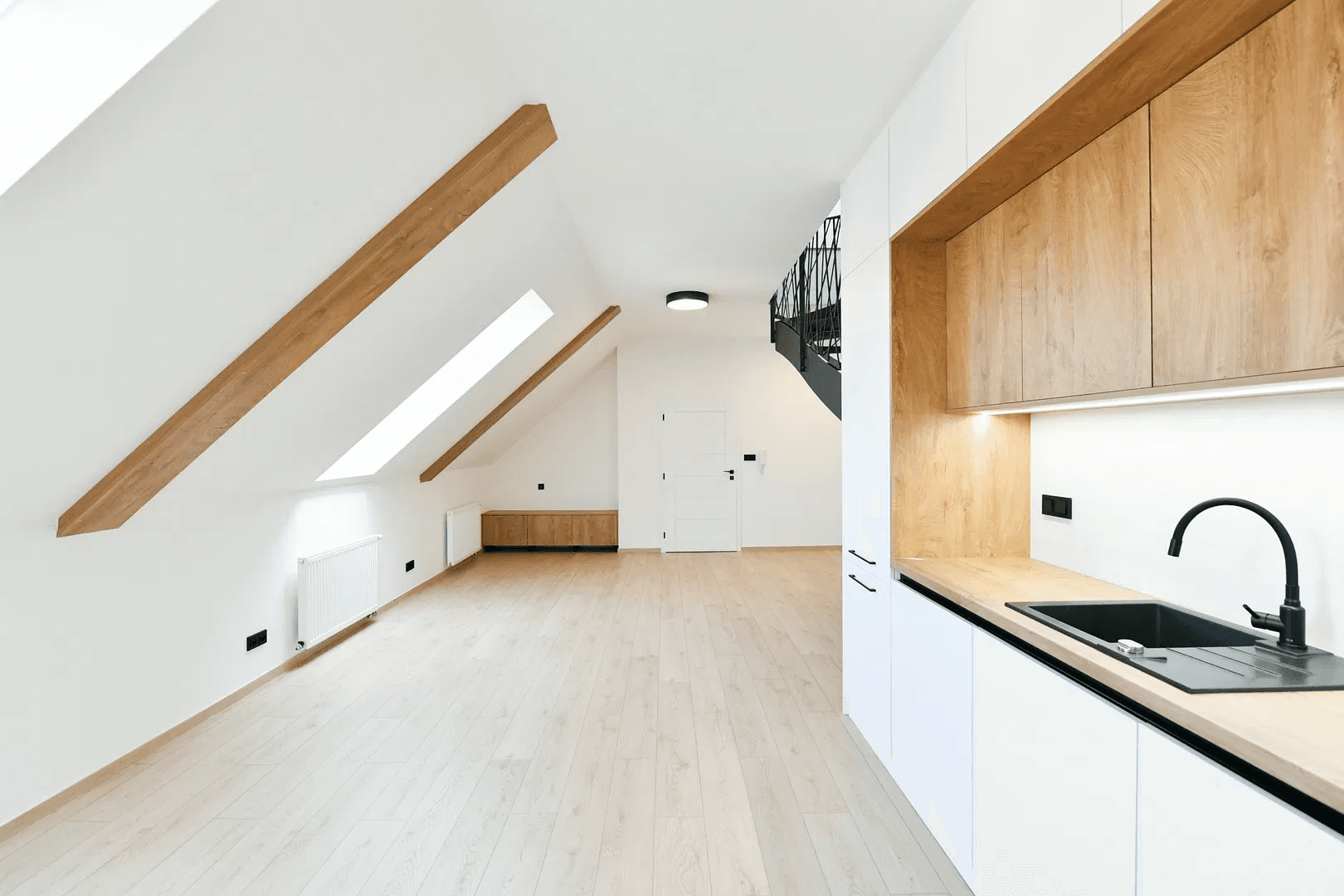 Prenájom bytu 4-izbový 108 m², Bartoškova, Praha, Praha Prenájom bytu 4-izbový 108 m², Bartoškova, Praha, Praha