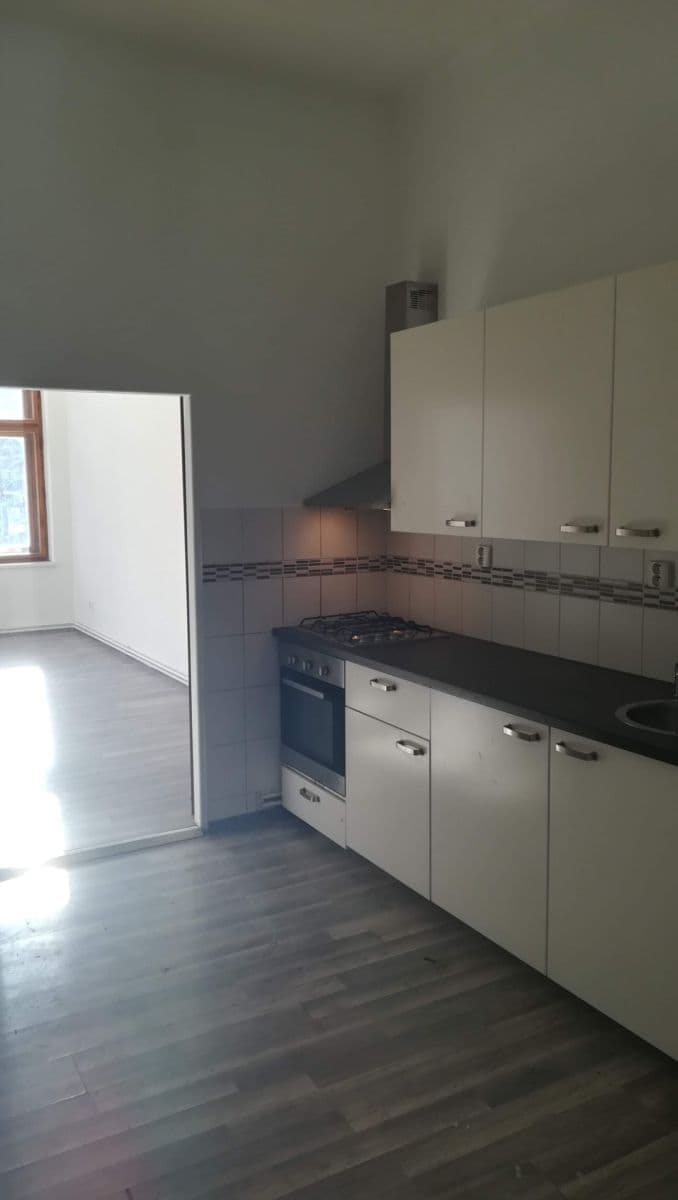 Prenájom bytu 2-izbový 48 m², Husitská, Praha, Praha Prenájom bytu 2-izbový 48 m², Husitská, Praha, Praha