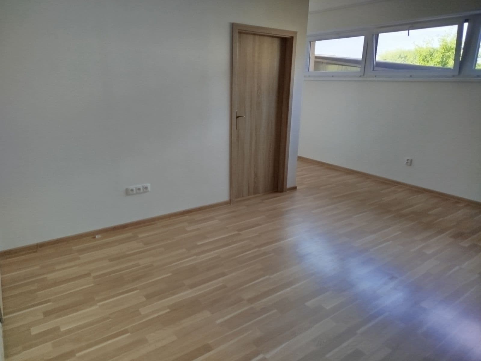 Prenájom bytu 2-izbový 62 m², V Podhájí, Veleň, Středočeský kraj Prenájom bytu 2-izbový 62 m², V Podhájí, Veleň, Středočeský kraj