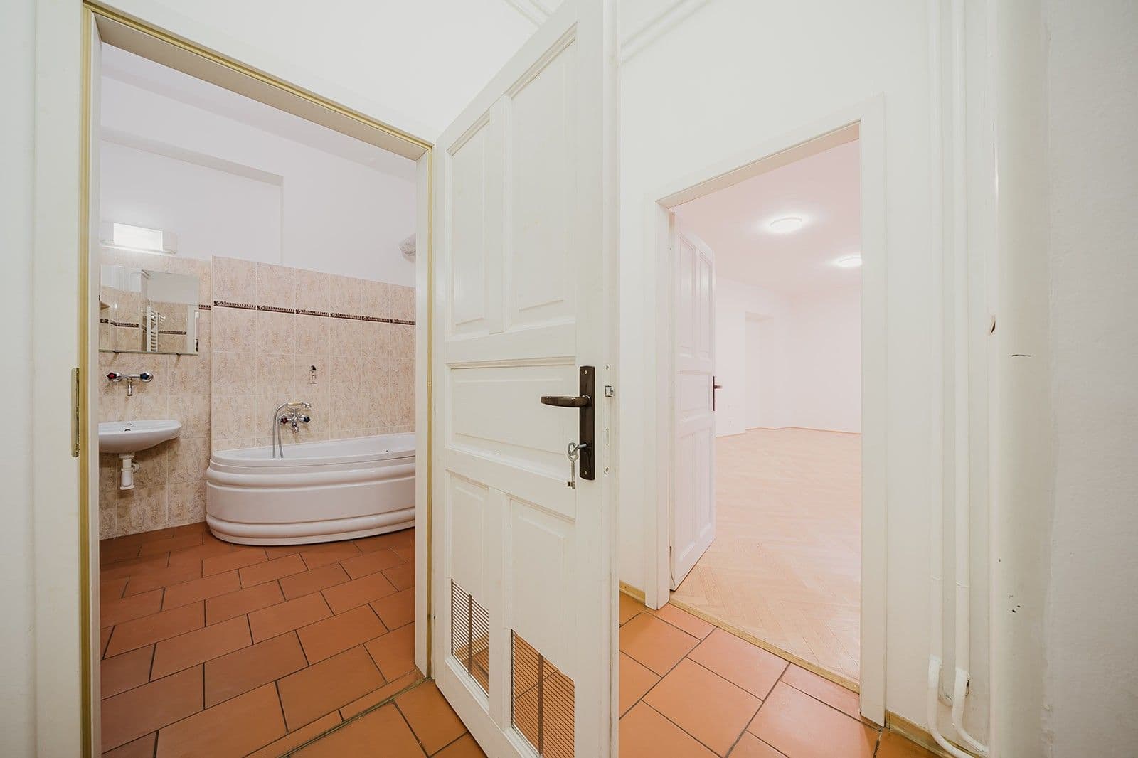 Prenájom bytu 1-izbový 63 m², Malostranské náměstí, Praha, Praha Prenájom bytu 1-izbový 63 m², Malostranské náměstí, Praha, Praha