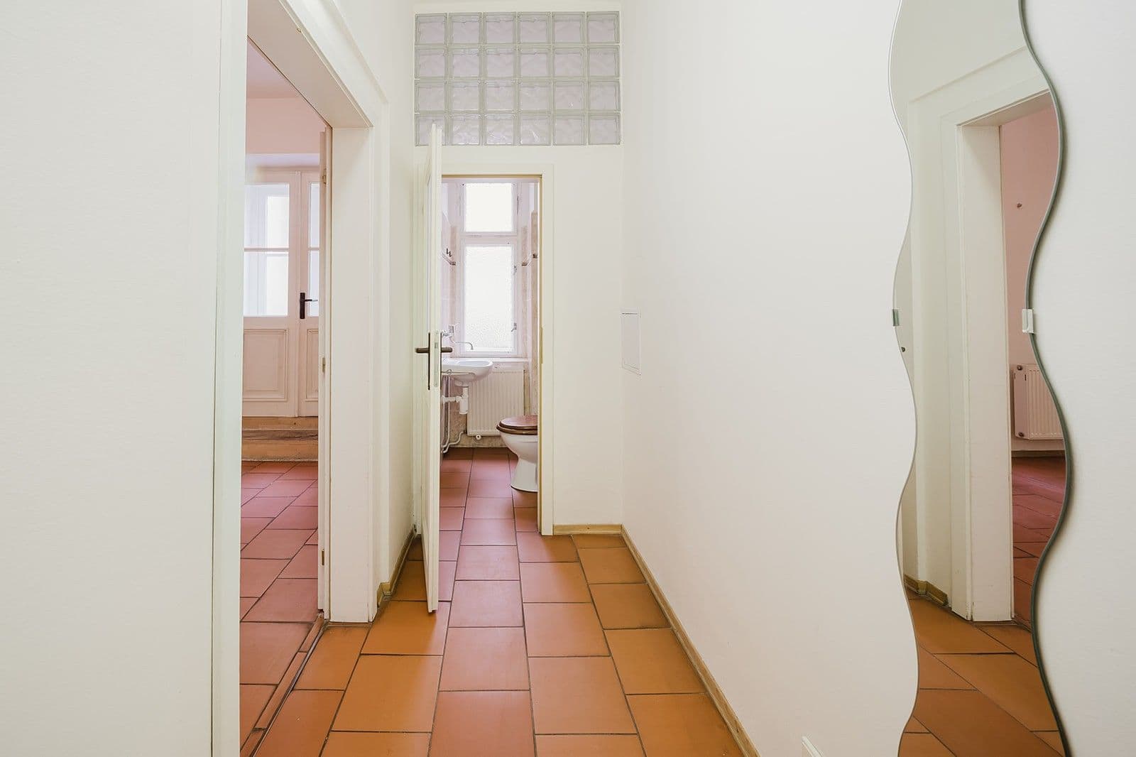 Prenájom bytu 1-izbový 63 m², Malostranské náměstí, Praha, Praha Prenájom bytu 1-izbový 63 m², Malostranské náměstí, Praha, Praha