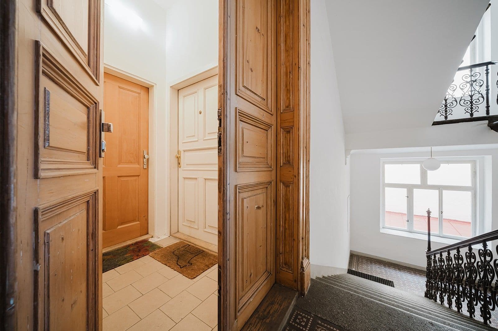 Prenájom bytu 1-izbový 63 m², Malostranské náměstí, Praha, Praha Prenájom bytu 1-izbový 63 m², Malostranské náměstí, Praha, Praha