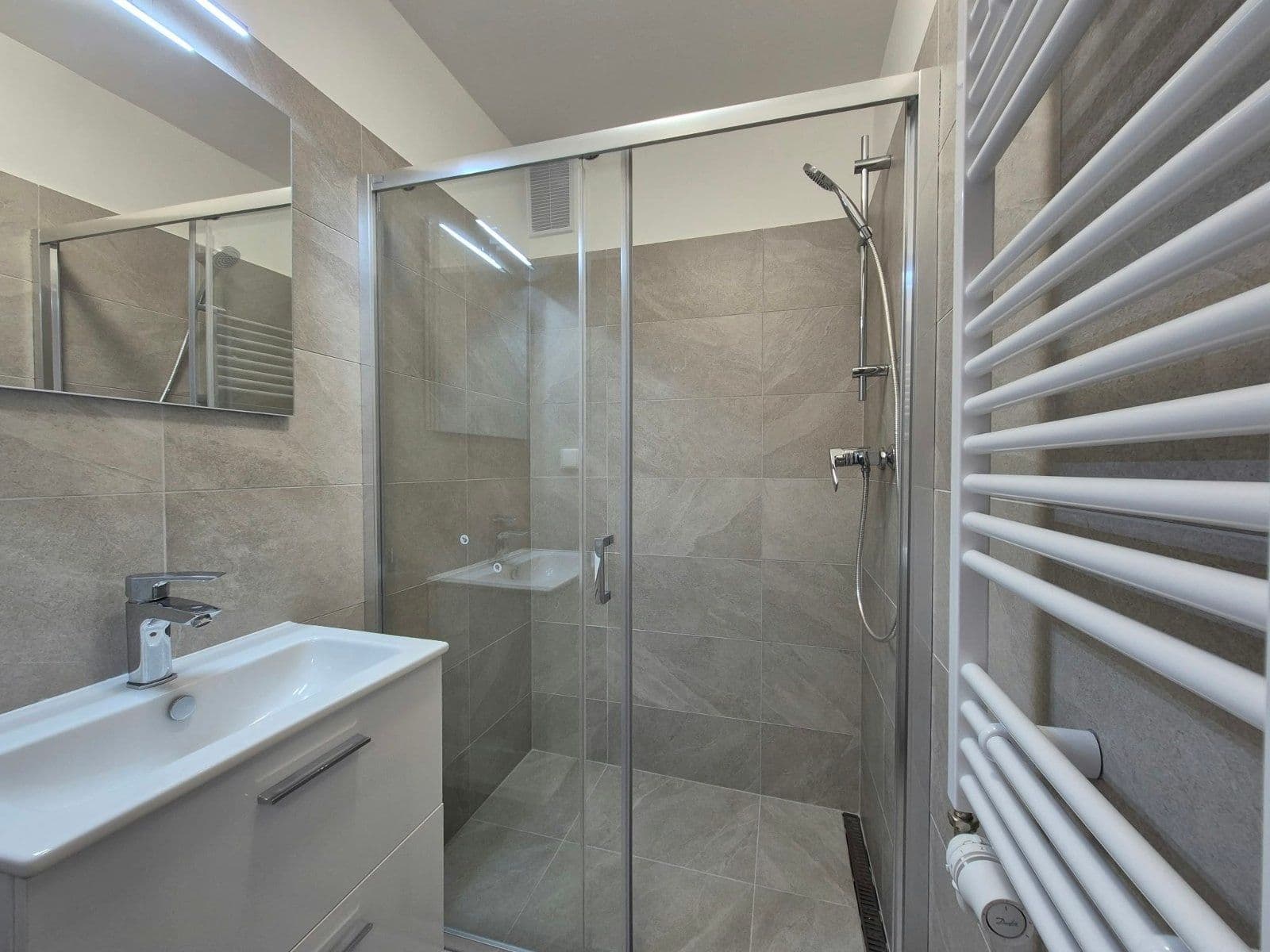 Prenájom bytu 2-izbový 56 m², Mickiewiczova, Havířov, Moravskoslezský kraj Prenájom bytu 2-izbový 56 m², Mickiewiczova, Havířov, Moravskoslezský kraj