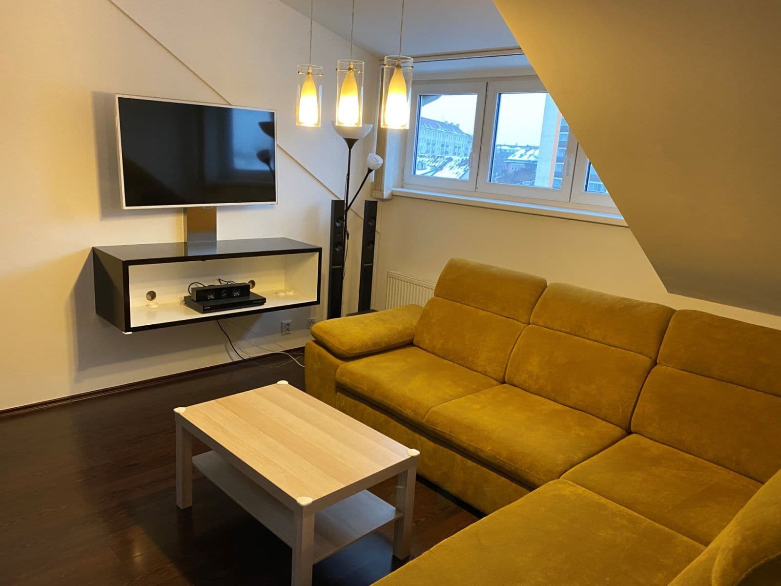 Prenájom bytu 2-izbový 68 m², Gutova, Praha, Praha Prenájom bytu 2-izbový 68 m², Gutova, Praha, Praha