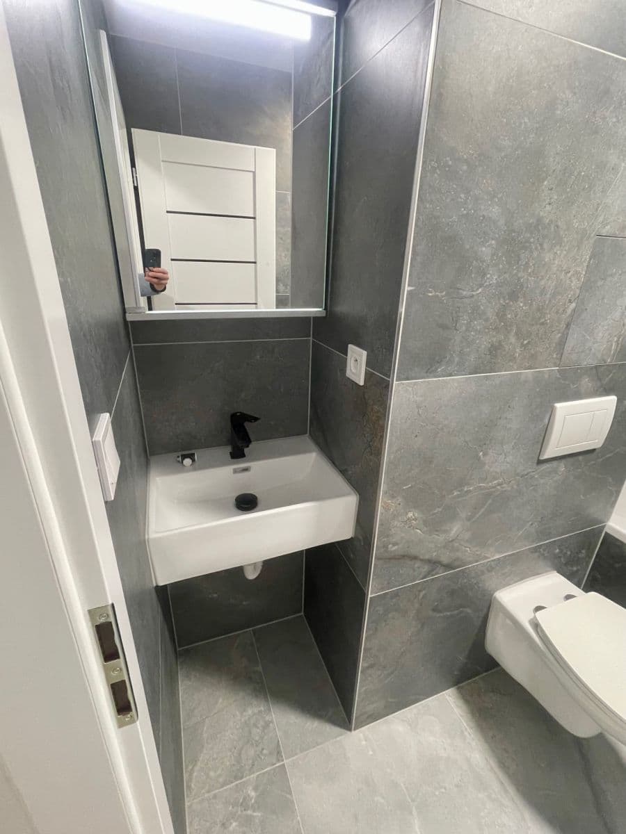 Prenájom bytu 2-izbový 52 m², Mikulášská, Aš, Karlovarský kraj Prenájom bytu 2-izbový 52 m², Mikulášská, Aš, Karlovarský kraj