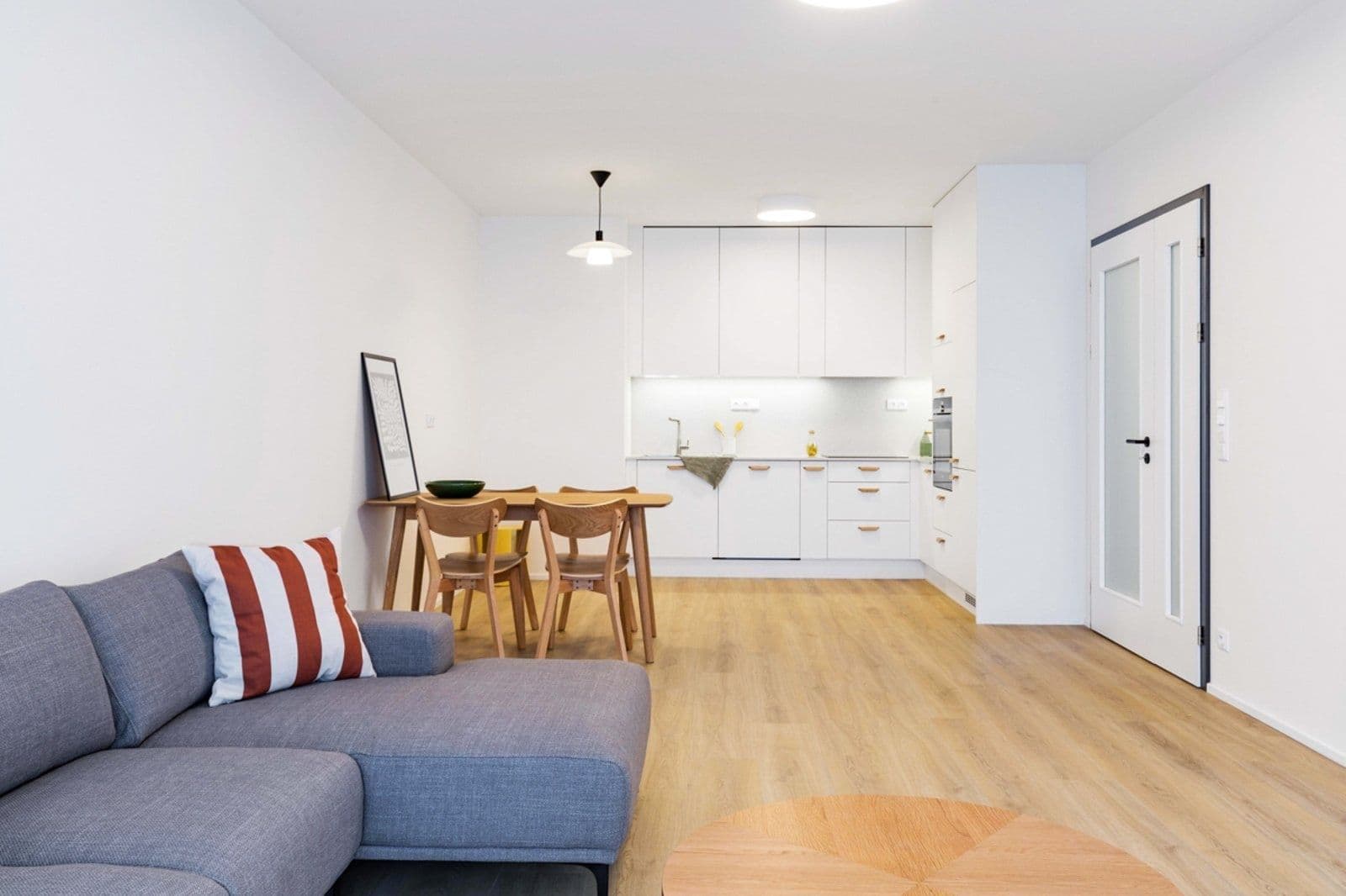 Prenájom bytu 3-izbový 92 m², Vrbenského, Praha, Praha Prenájom bytu 3-izbový 92 m², Vrbenského, Praha, Praha