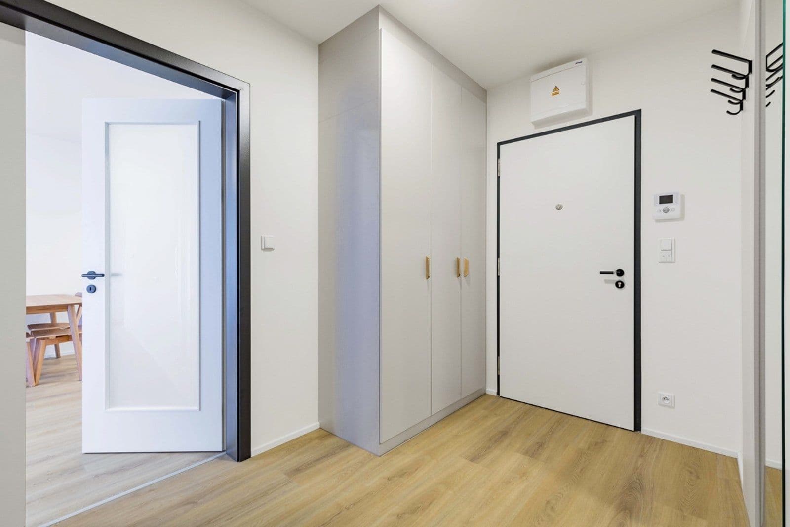 Prenájom bytu 3-izbový 92 m², Vrbenského, Praha, Praha Prenájom bytu 3-izbový 92 m², Vrbenského, Praha, Praha