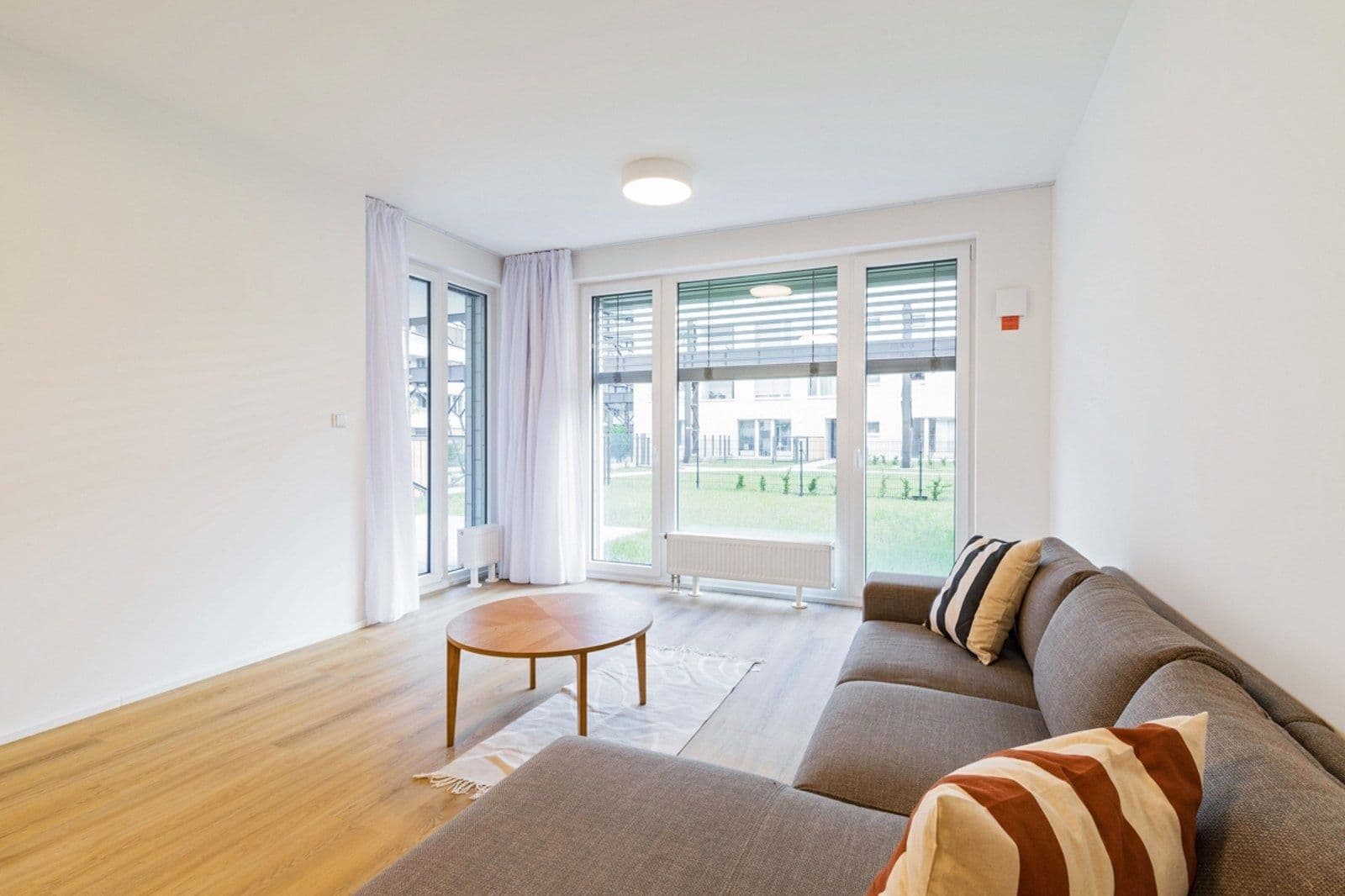 Prenájom bytu 3-izbový 92 m², Vrbenského, Praha, Praha Prenájom bytu 3-izbový 92 m², Vrbenského, Praha, Praha