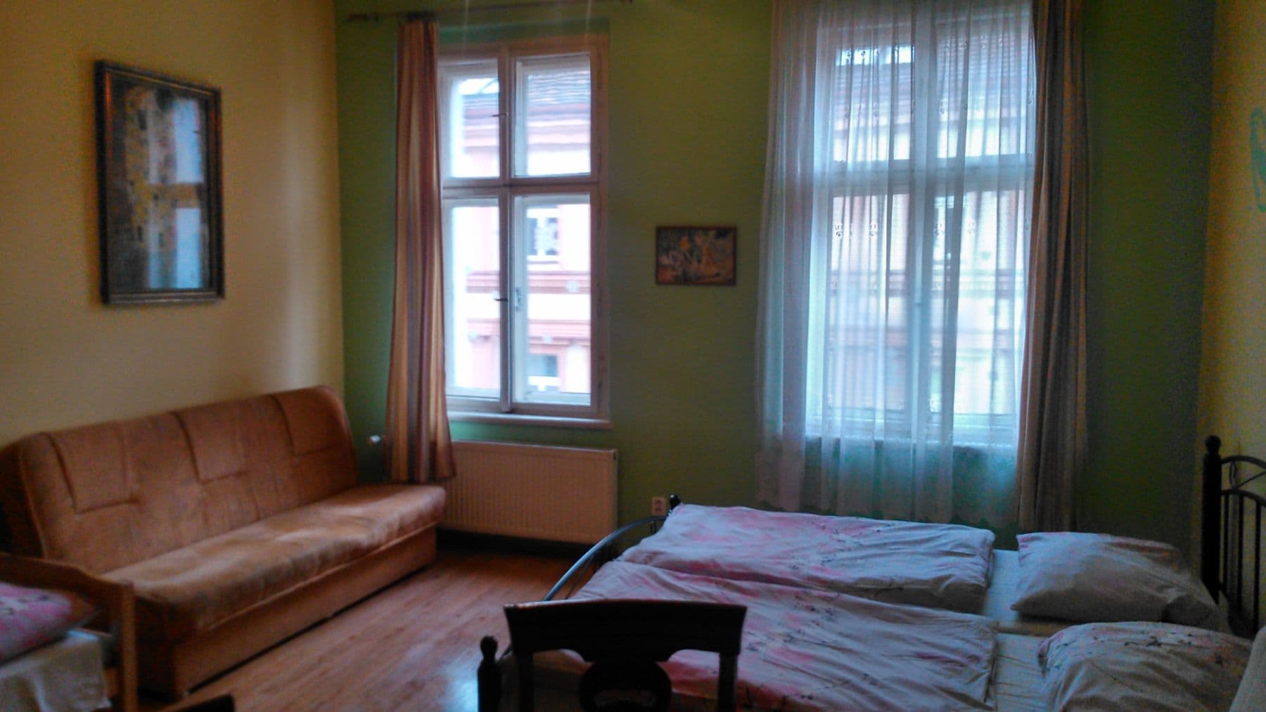 Prenájom bytu 42 m², Orebitská, Praha, Praha Prenájom bytu 42 m², Orebitská, Praha, Praha
