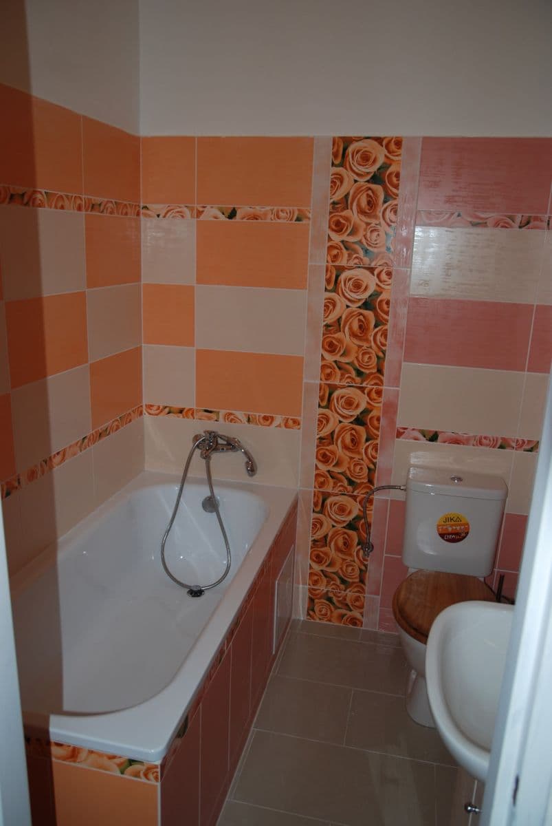 Prenájom bytu 42 m², Orebitská, Praha, Praha Prenájom bytu 42 m², Orebitská, Praha, Praha
