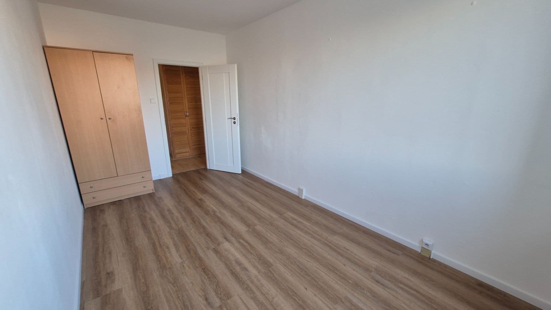 Prenájom bytu 3-izbový 79 m², Kpt. Stránského, Praha, Praha Prenájom bytu 3-izbový 79 m², Kpt. Stránského, Praha, Praha