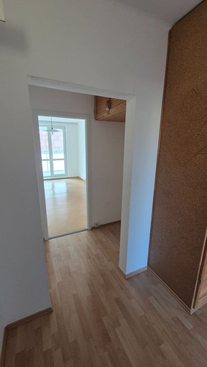 Prenájom bytu 3-izbový 79 m², Kpt. Stránského, Praha, Praha Prenájom bytu 3-izbový 79 m², Kpt. Stránského, Praha, Praha