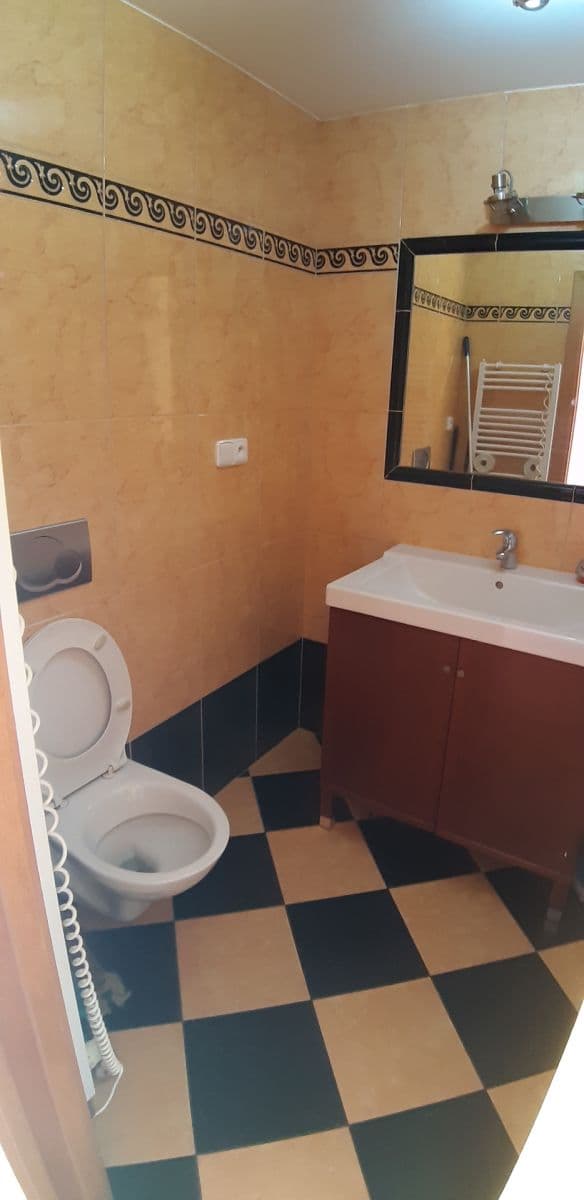 Prenájom bytu 2-izbový 60 m², Janovského, Praha, Praha Prenájom bytu 2-izbový 60 m², Janovského, Praha, Praha