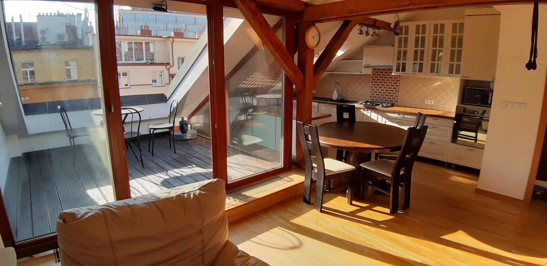 Prenájom bytu 2-izbový 60 m², Janovského, Praha, Praha Prenájom bytu 2-izbový 60 m², Janovského, Praha, Praha