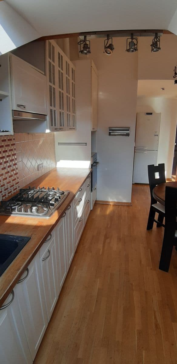 Prenájom bytu 2-izbový 60 m², Janovského, Praha, Praha Prenájom bytu 2-izbový 60 m², Janovského, Praha, Praha