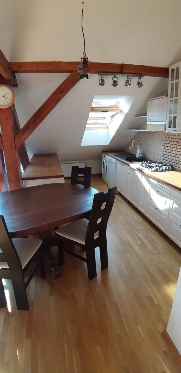 Prenájom bytu 2-izbový 60 m², Janovského, Praha, Praha Prenájom bytu 2-izbový 60 m², Janovského, Praha, Praha