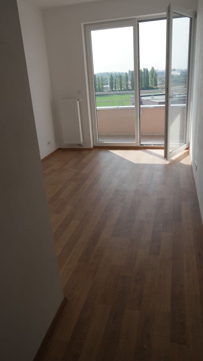 Prenájom bytu 3-izbový 83 m², Kadečkové, Praha, Praha Prenájom bytu 3-izbový 83 m², Kadečkové, Praha, Praha