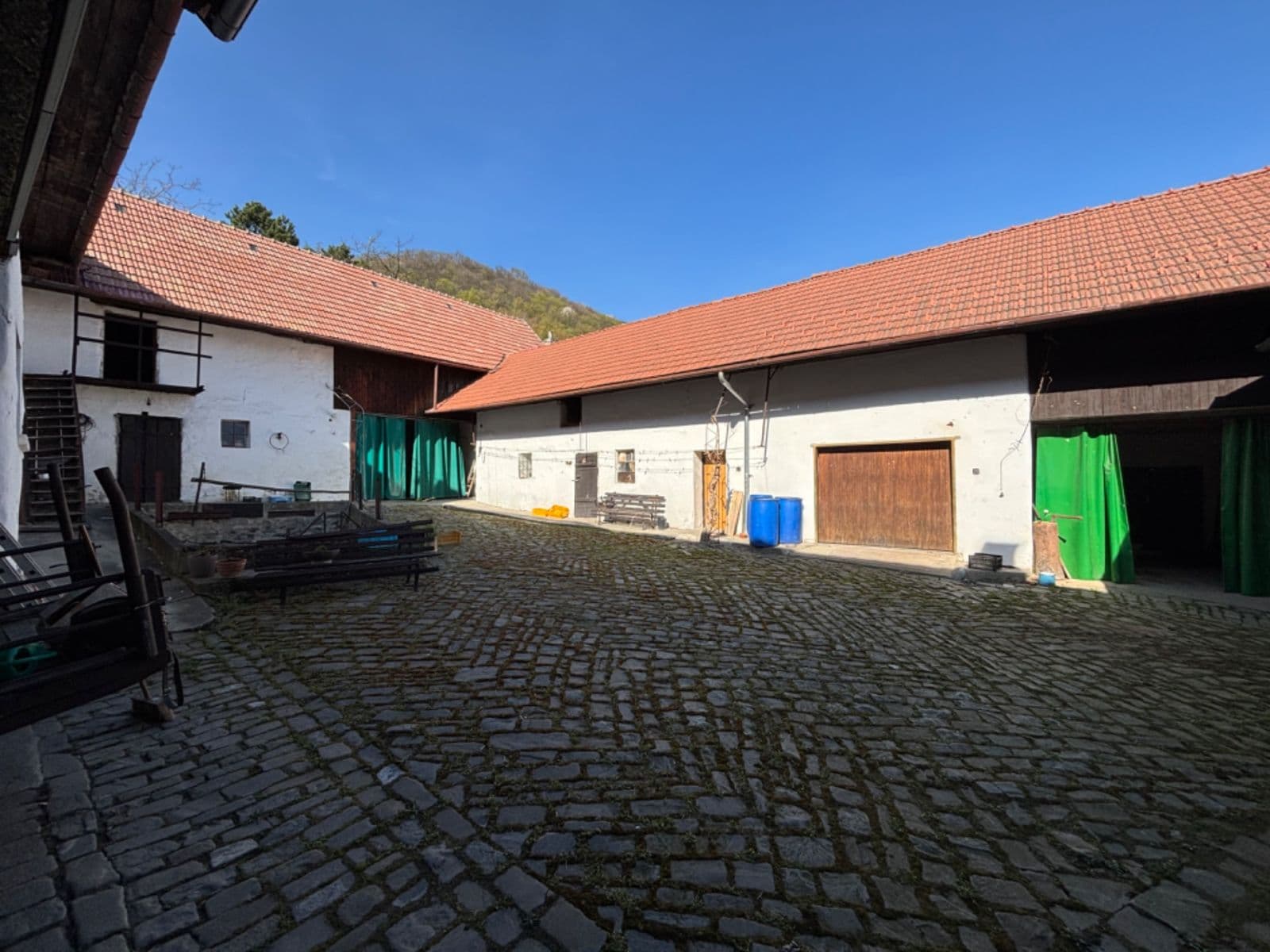 Predaj domu 200 m², pozemek 3.065 m², Lipník nad Bečvou, Olomoucký kraj Predaj domu 200 m², pozemek 3.065 m², Lipník nad Bečvou, Olomoucký kraj