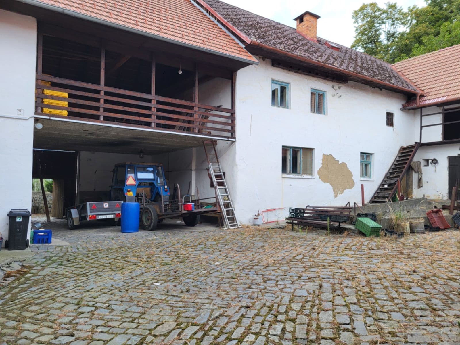 Predaj domu 200 m², pozemek 3.065 m², Lipník nad Bečvou, Olomoucký kraj Predaj domu 200 m², pozemek 3.065 m², Lipník nad Bečvou, Olomoucký kraj