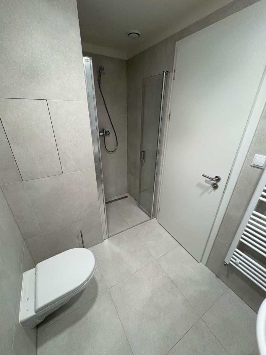 Prenájom bytu 1-izbový 34 m², Poděbradská, Praha, Praha Prenájom bytu 1-izbový 34 m², Poděbradská, Praha, Praha