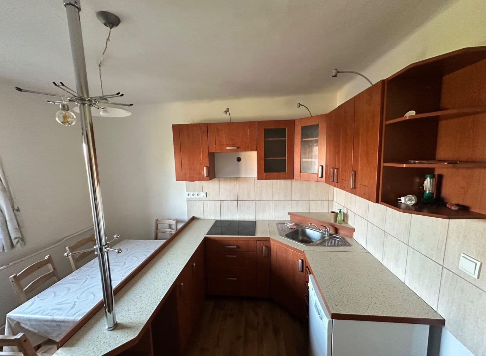 Predaj domu 226 m², pozemek 1.000 m², Štíhlice, Středočeský kraj Predaj domu 226 m², pozemek 1.000 m², Štíhlice, Středočeský kraj