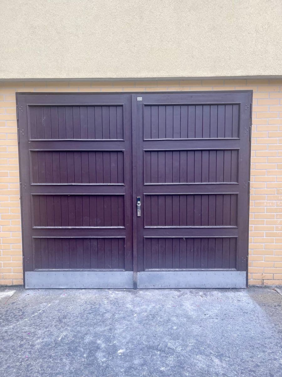 Prenájom garáže 21 m², Terronská, Praha, Praha Prenájom garáže 21 m², Terronská, Praha, Praha