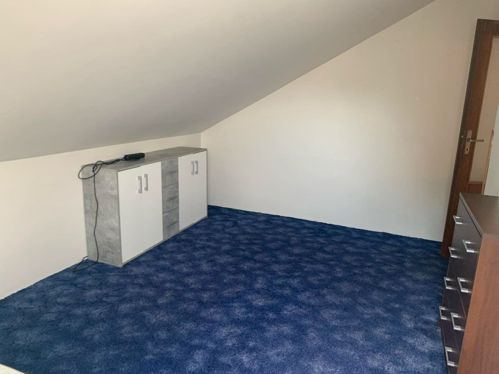 Prenájom bytu 3-izbový 75 m², Na Vaňhově, Praha, Praha Prenájom bytu 3-izbový 75 m², Na Vaňhově, Praha, Praha