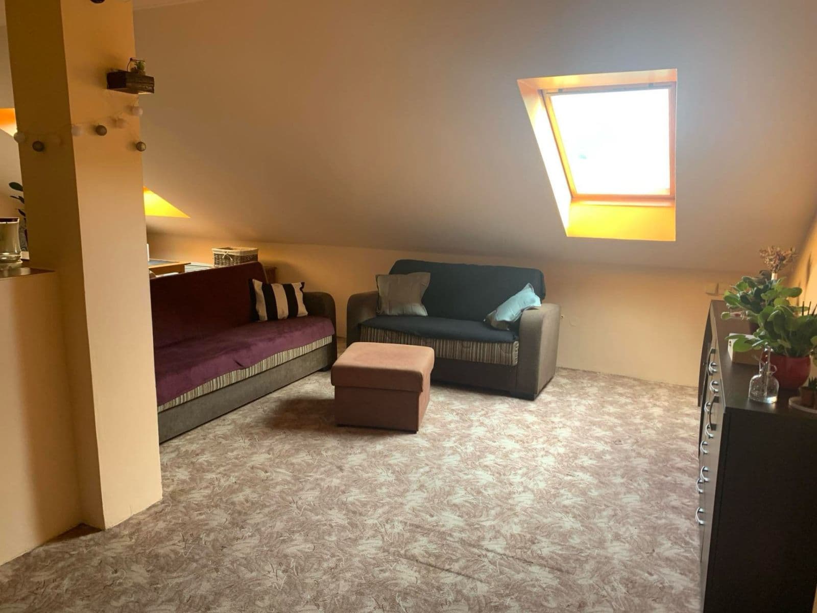 Prenájom bytu 3-izbový 75 m², Na Vaňhově, Praha, Praha Prenájom bytu 3-izbový 75 m², Na Vaňhově, Praha, Praha