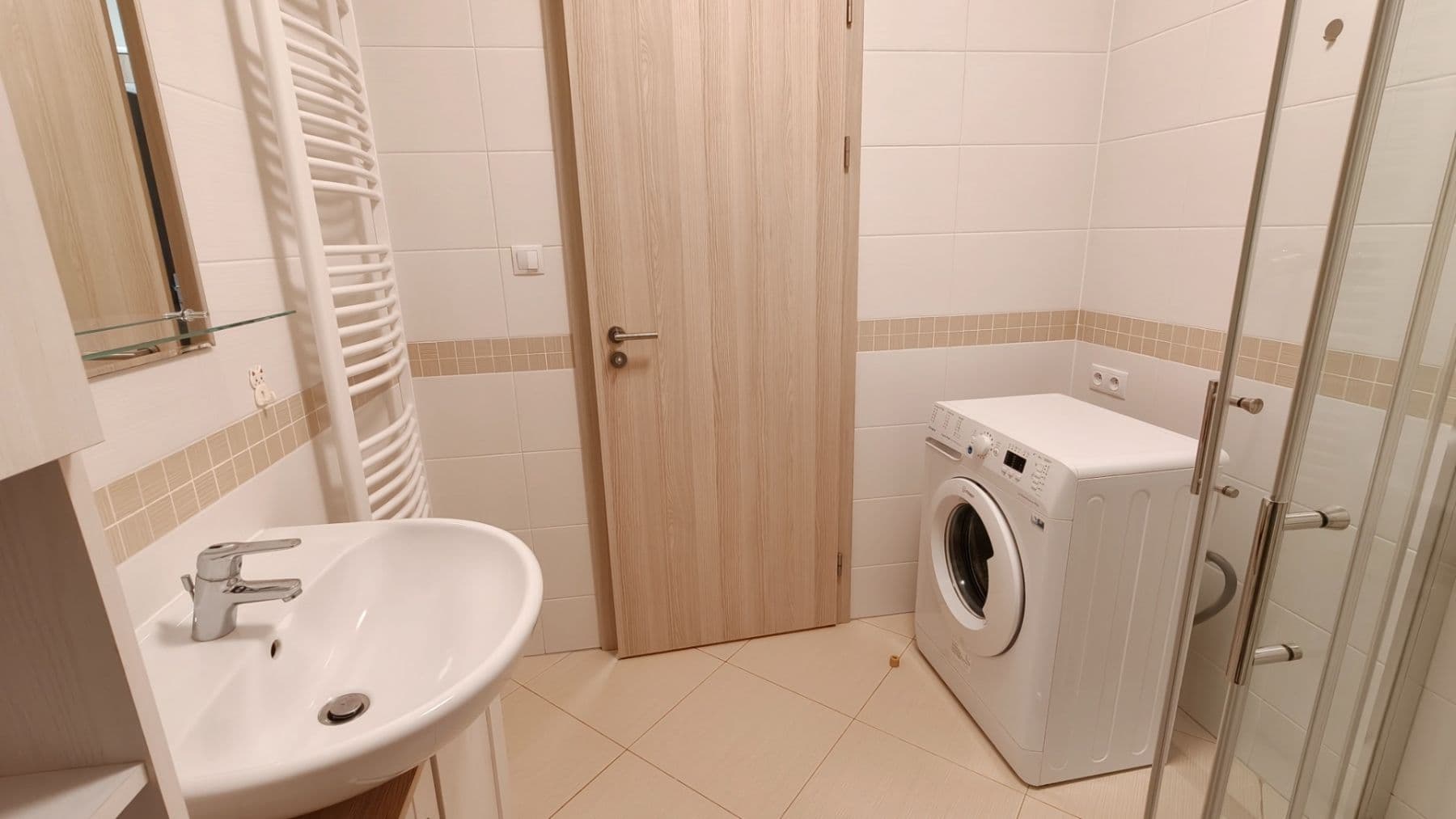 Prenájom bytu 1-izbový 34 m², Toufarova, Praha, Praha Prenájom bytu 1-izbový 34 m², Toufarova, Praha, Praha