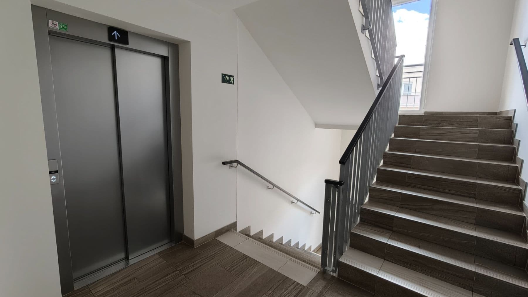 Prenájom bytu 1-izbový 34 m², Toufarova, Praha, Praha Prenájom bytu 1-izbový 34 m², Toufarova, Praha, Praha