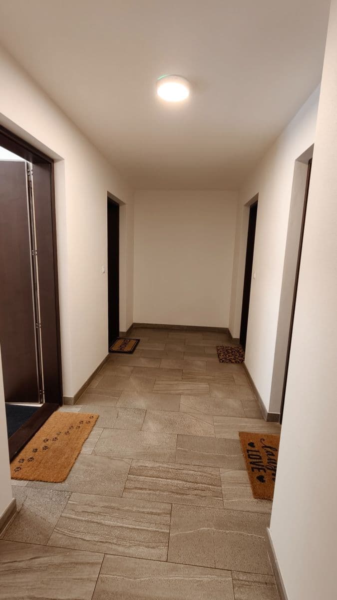 Prenájom bytu 1-izbový 34 m², Toufarova, Praha, Praha Prenájom bytu 1-izbový 34 m², Toufarova, Praha, Praha