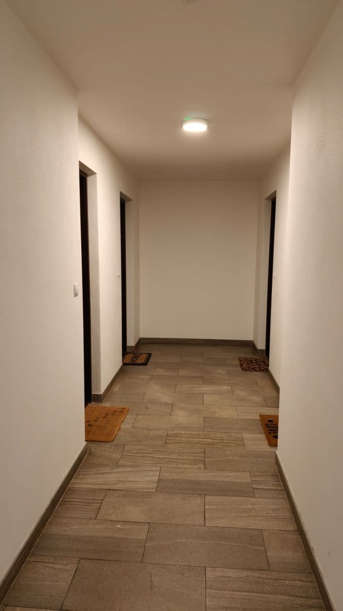 Prenájom bytu 1-izbový 34 m², Toufarova, Praha, Praha Prenájom bytu 1-izbový 34 m², Toufarova, Praha, Praha
