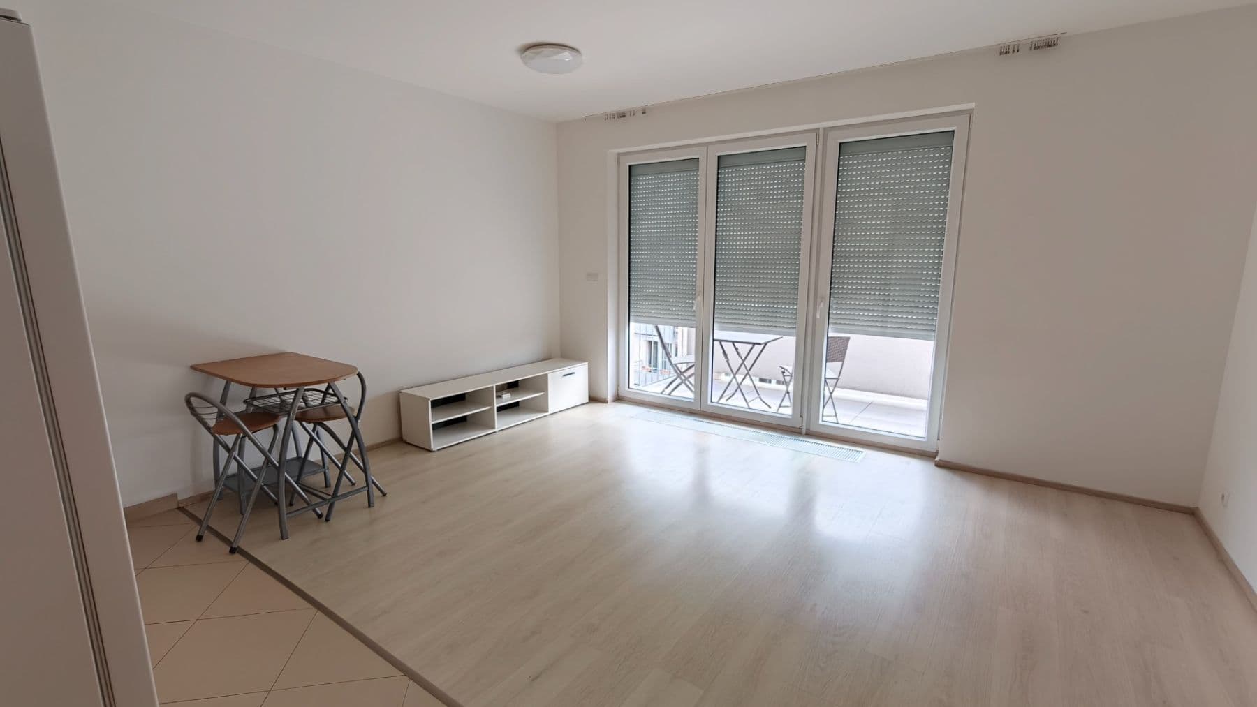 Prenájom bytu 1-izbový 34 m², Toufarova, Praha, Praha Prenájom bytu 1-izbový 34 m², Toufarova, Praha, Praha