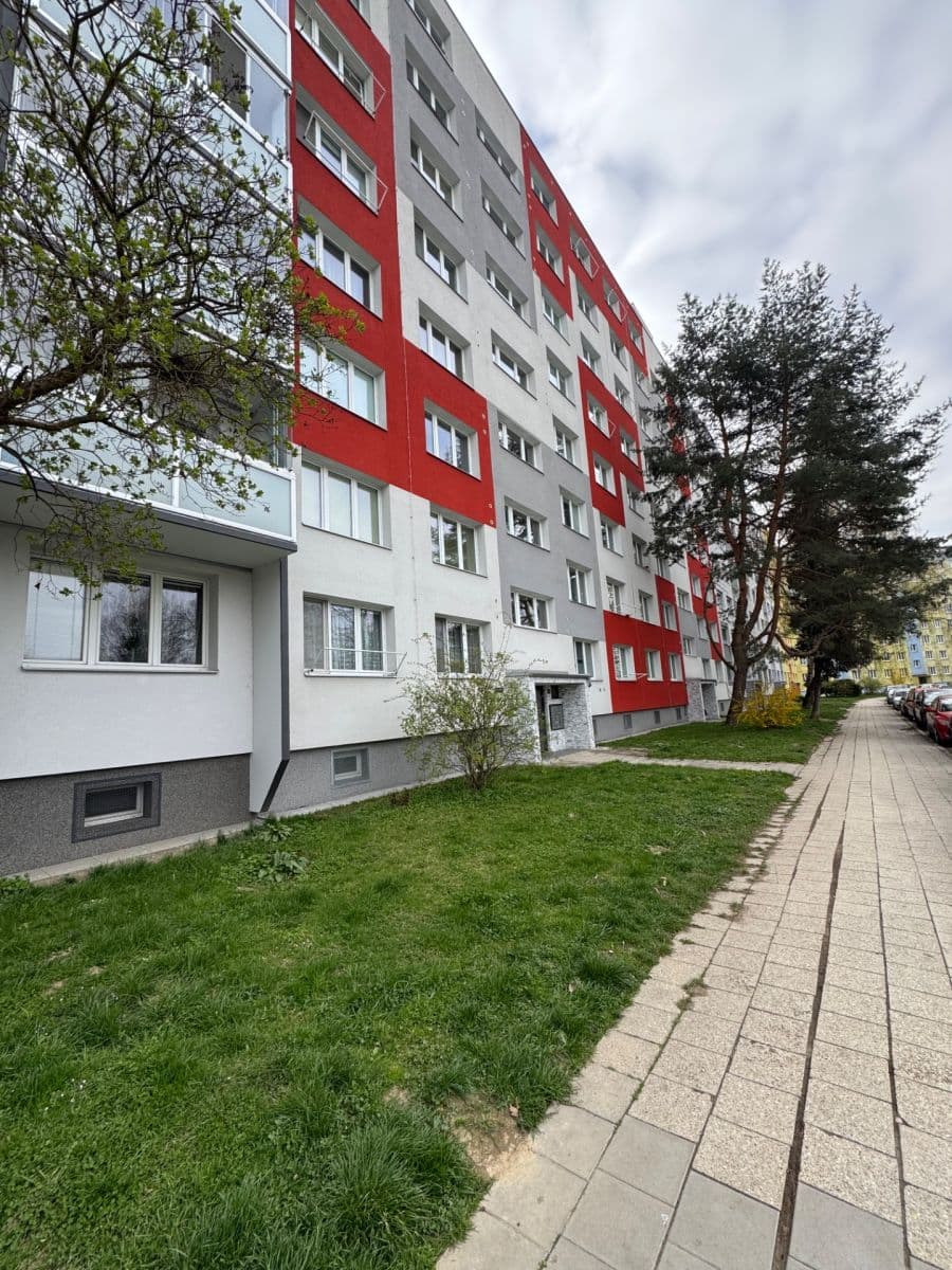 Prenájom bytu 1-izbový 37 m², Výškovická, Ostrava, Moravskoslezský kraj Prenájom bytu 1-izbový 37 m², Výškovická, Ostrava, Moravskoslezský kraj