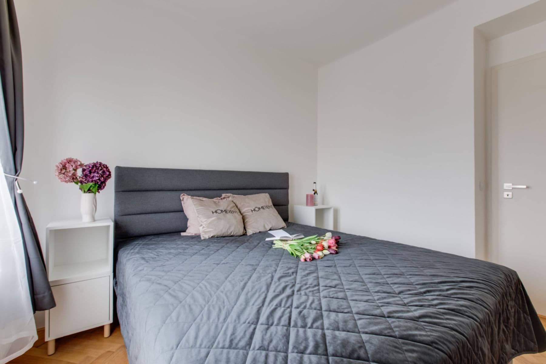 Prenájom bytu 3-izbový 72 m², U Hranic, Praha, Praha Prenájom bytu 3-izbový 72 m², U Hranic, Praha, Praha